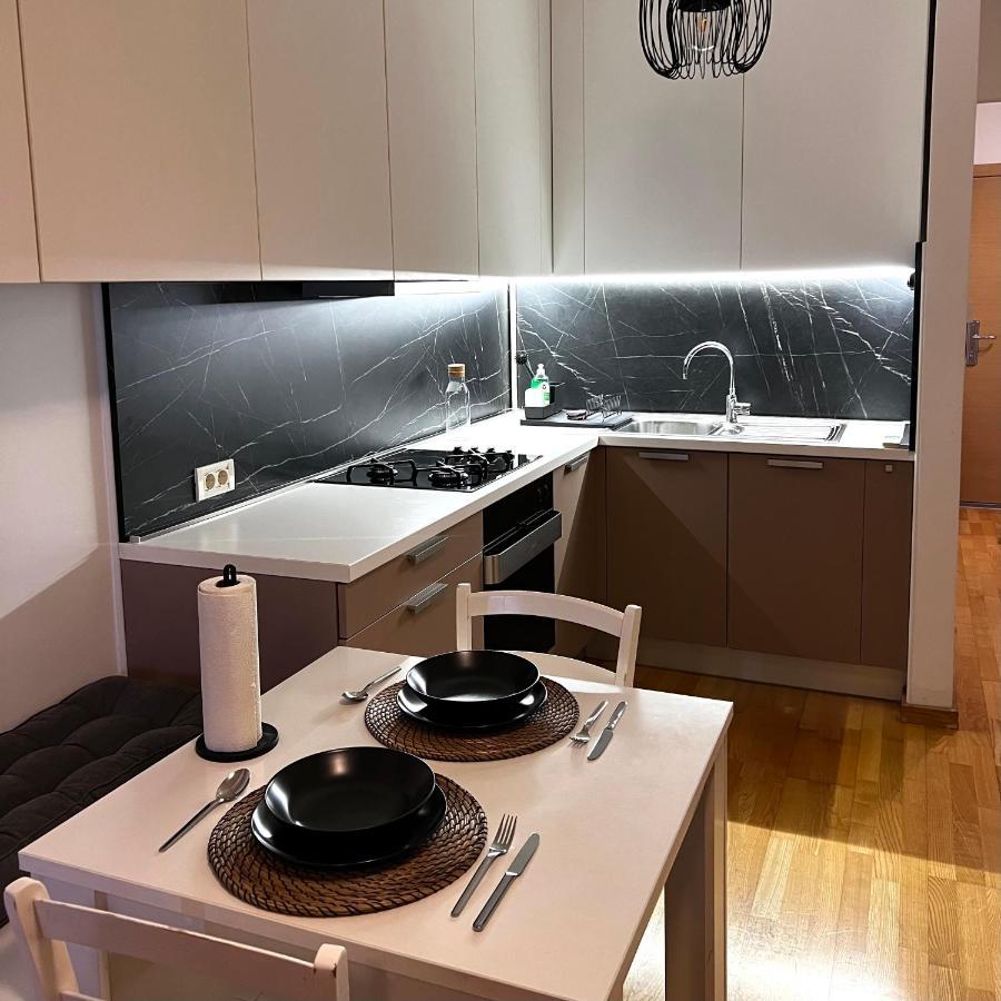 Maestral Living Studio Apartment Zagreb Exterior foto